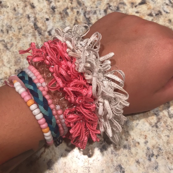 Scrunchie - Picture 4 of 5